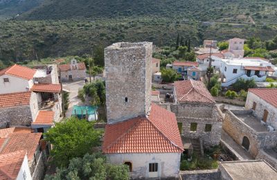 Historic tower for sale Flomochori, Peloponnese, Image 2/12