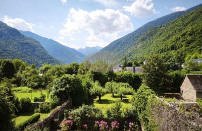 Historic villa for sale Bagnères-de-Luchon, Occitania, Image 2/29