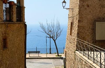 Castle for sale Nicotera, Calabria, Image 34/35