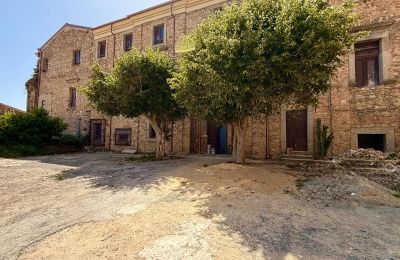 Castle for sale Nicotera, Calabria, Image 31/35