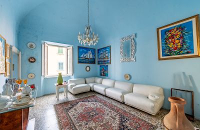 Urban palace for sale Castelnuovo di Val di Cecina, Tuscany, Image 2/25