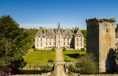 Castle for sale New Aquitaine, Image 1/17