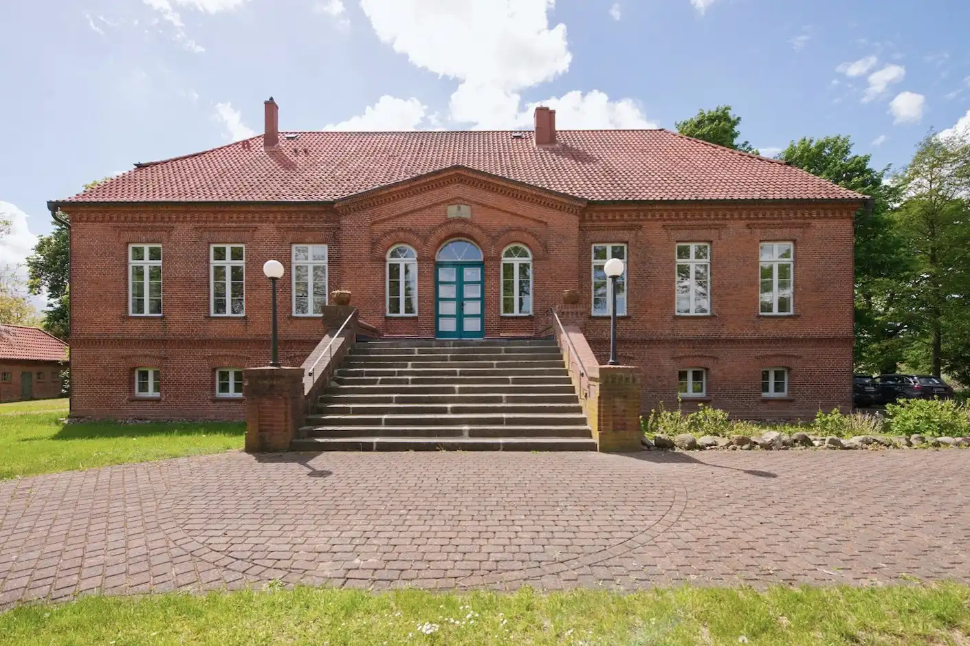 Photos Zülow Manor house near Schwerin