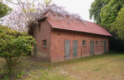 Manor house for sale 19073 Zülow, Dorfplatz 8, Mecklenburg-West Pomerania, Outbuilding
