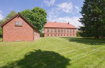 Manor house for sale 19073 Zülow, Dorfplatz 8, Mecklenburg-West Pomerania, Back view