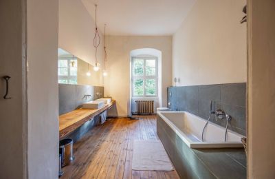 Medieval castle for sale 16259 Bad Freienwalde (Oder), Brandenburg, Badezimmer - Wohnung des Schlossherren OG