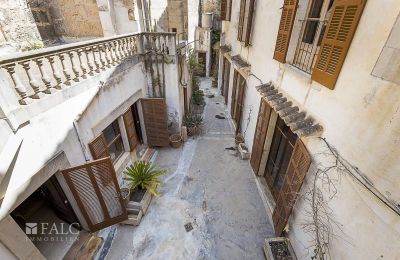 Urban palace for sale Santanyí, Balearic Islands, Blick auf Terrasse