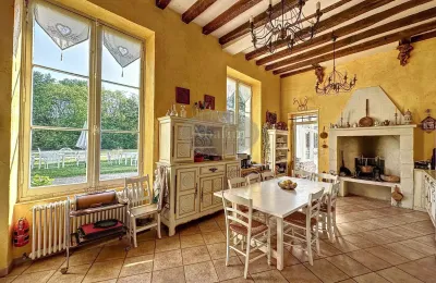 Castle for sale La Roche-Posay, New Aquitaine, Image 22/41
