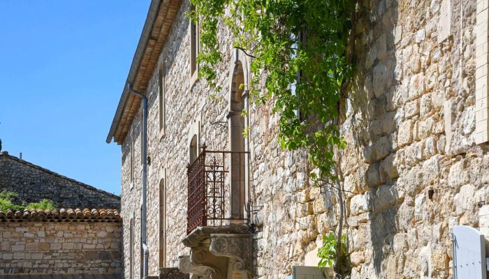  Uzès 1