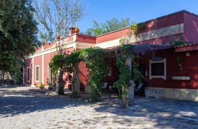 Country property for sale Francavilla Fontana, Apulia, Image 3/30