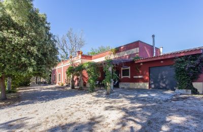 Country property for sale Francavilla Fontana, Apulia, Image 1/30