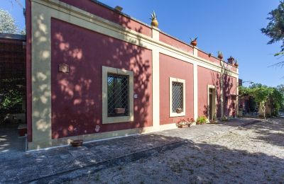 Country property for sale Francavilla Fontana, Apulia, Image 2/30