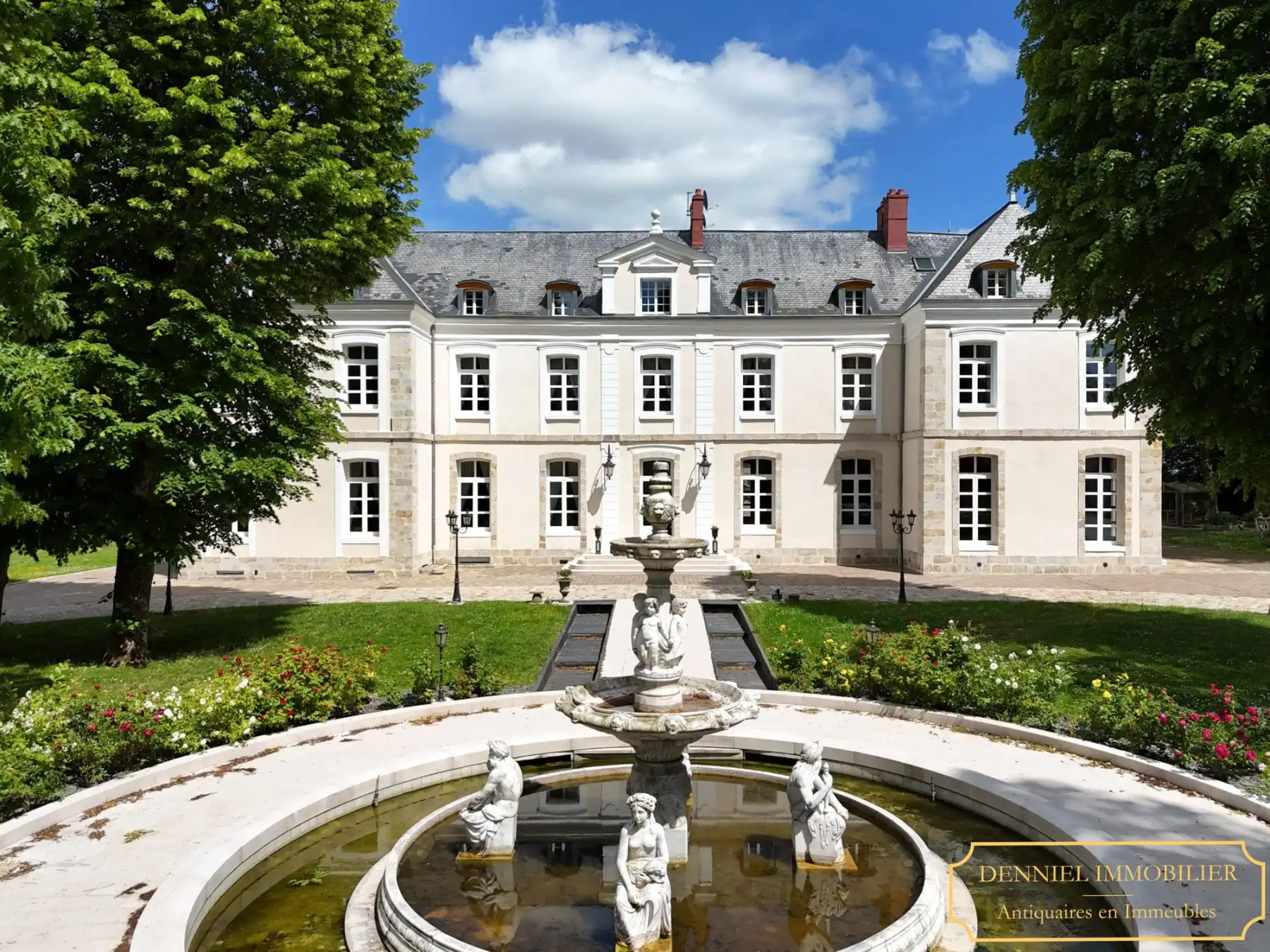 Photos Unlisted 18th-century château near Paris