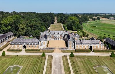 Castle for sale Angers, Pays de la Loire, Image 1/10