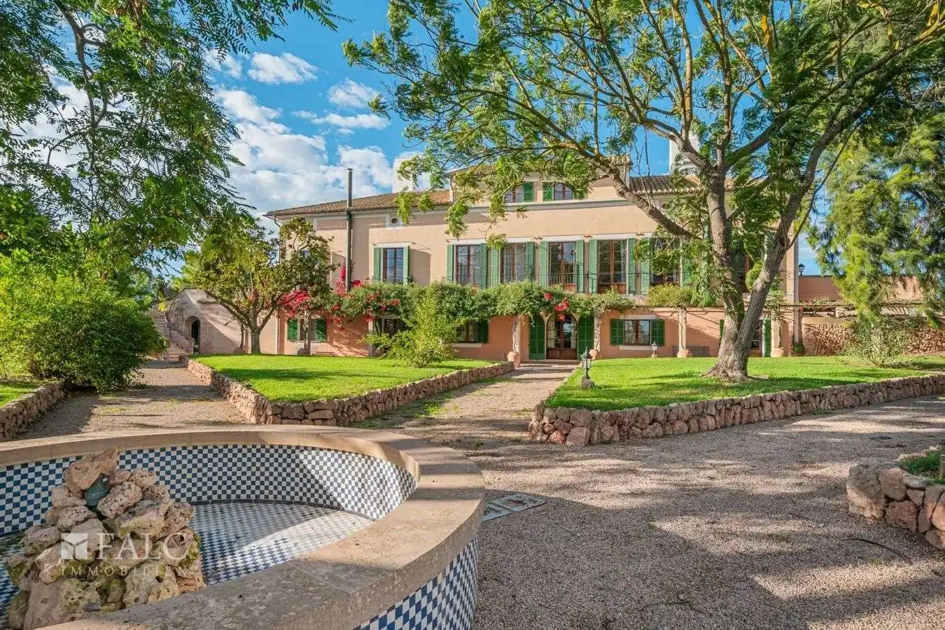 Photos 15th-century country estate in Llucmajor