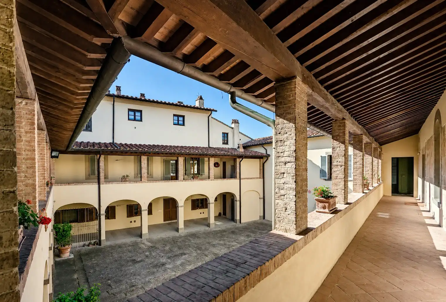 Photos Apartment in a 12th-century Tuscan monastery
