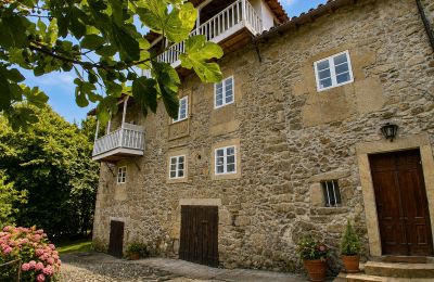 Manor house for sale O Barrio, Galicia, Image 2/40