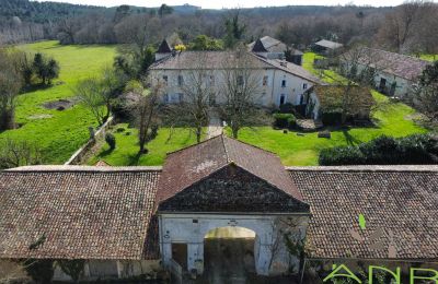 Manor house for sale Condéon, New Aquitaine, Image 3/11