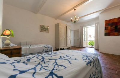 Historic property for sale Uzès, Occitania, Image 27/41