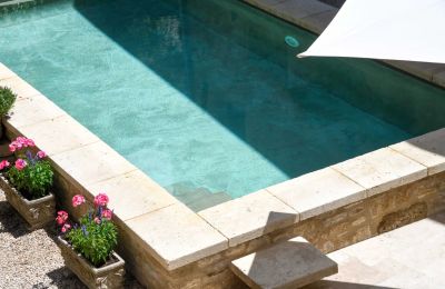 Historic property for sale Uzès, Occitania, Image 18/41