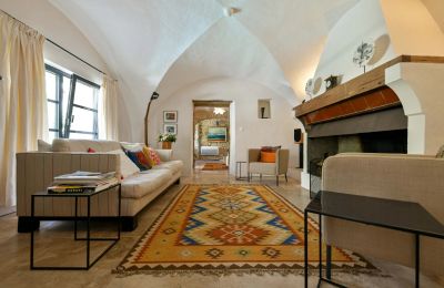 Historic property for sale Uzès, Occitania, Image 13/41