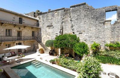Historic property for sale Uzès, Occitania, Image 1/41