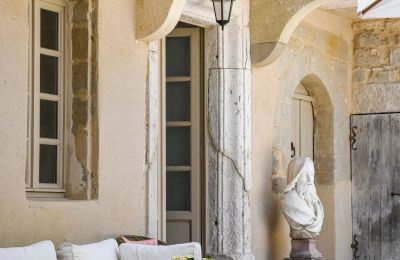 Historic property for sale Uzès, Occitania, Image 9/41