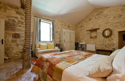 Historic property for sale Uzès, Occitania, Image 25/41