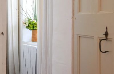 Historic property for sale Uzès, Occitania, Image 22/41
