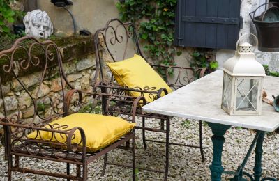 Historic property for sale Uzès, Occitania, Image 22/30