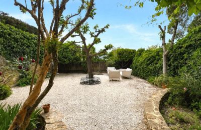 Historic property for sale Uzès, Occitania, Image 27/30