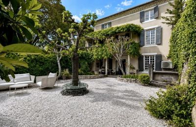 Historic property for sale Uzès, Occitania, Image 3/30
