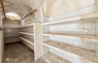 Urban palace for sale Manacor, Balearic Islands, Lagerraum