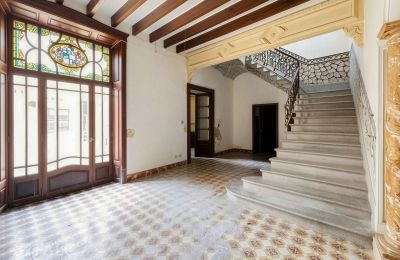 Urban palace for sale Manacor, Balearic Islands, Entrance hall