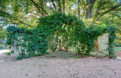 Historic Villa for sale 21019 Somma Lombardo, Lombardy:  