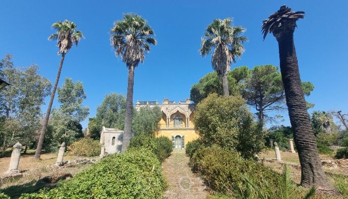 Historic Villa Mesagne 4