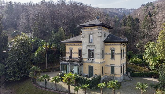 Historic Villa for sale 28838 Stresa, Piemont,  Italy