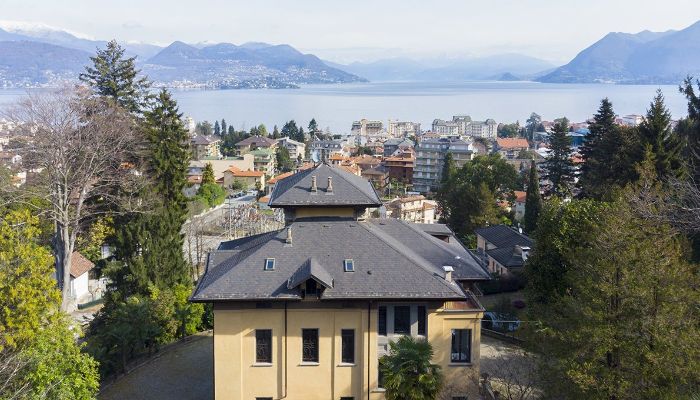 Historic Villa Stresa 3
