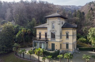 Historic Villa for sale 28838 Stresa, Piemont:  Exterior View