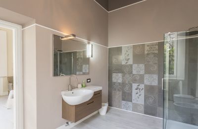 Historic Villa for sale 28838 Stresa, Piemont, Image 18/20