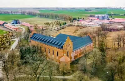 Medieval castle for sale Barciany, Plac Zamkowy 1, Warmia-Masuria, Image 2/9