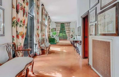 Historic Villa for sale Castelletto Sopra Ticino, Piemont:  