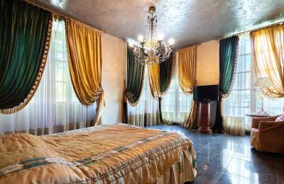 Historic Villa for sale Belgirate, Piemont, Image 19/50