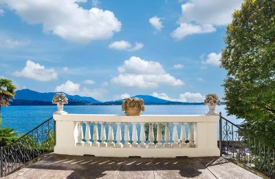 Historic Villa for sale Belgirate, Piemont, Image 8/50