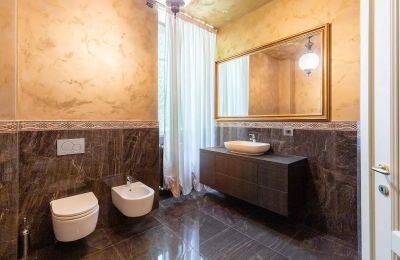 Historic Villa for sale Belgirate, Piemont, Image 32/50