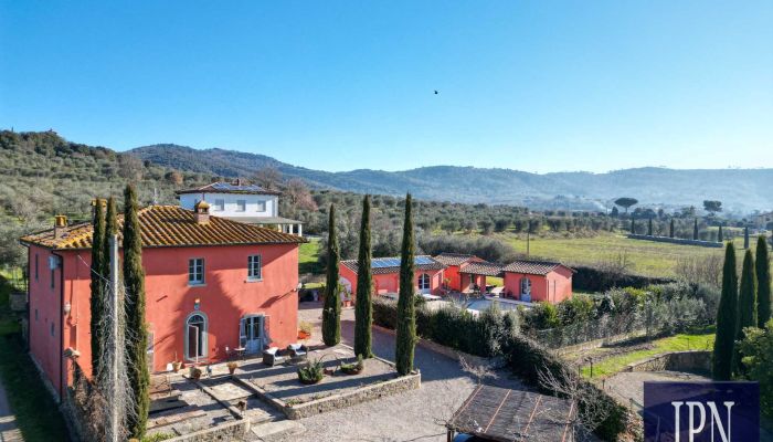Period mansion for sale Cortona, Tuscany