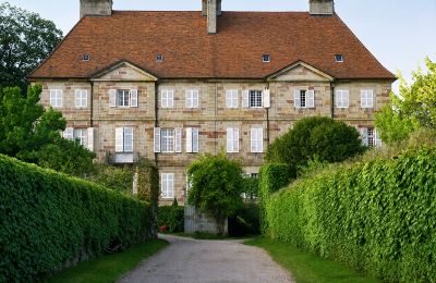 Manor house for sale Lure, Rue Kleber 8, Burgundy-Franche-Comté, Image 1/60