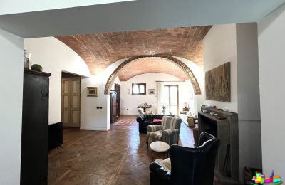 Period mansion for sale 06061 Castiglione del Lago, localita croce 2, Umbria, Image 34/38