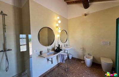 Period mansion for sale 06061 Castiglione del Lago, localita croce 2, Umbria, Image 22/38