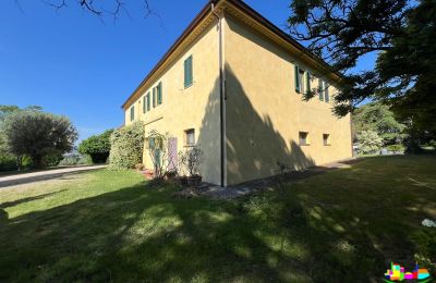 Period mansion for sale 06061 Castiglione del Lago, localita croce 2, Umbria, Image 2/38